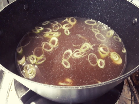 なつかしい！昔ながらの醤油ラーメンスープ